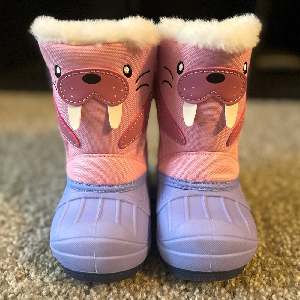 Cat & Jack Toddler girl snow/rain boots (Size 5)